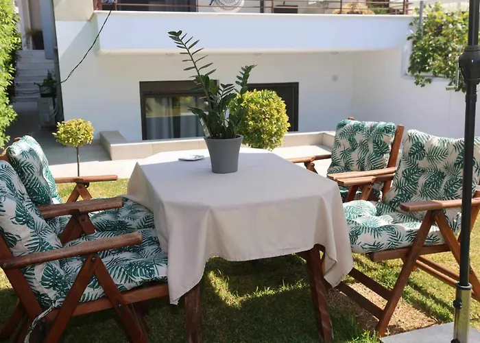 Ikia Private Garden And Parking