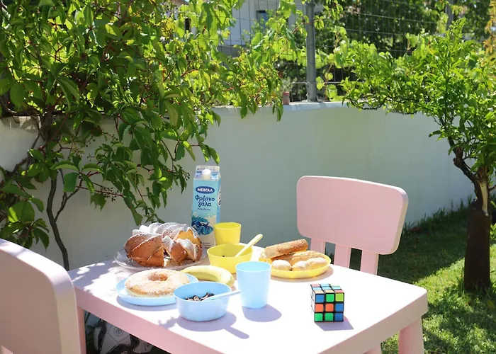 아파트 Ikia Private Garden And Parking