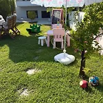 Ikia Private Garden And Parking Διαμέρισμα