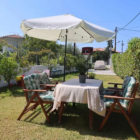 Ikia Private Garden And Parking *